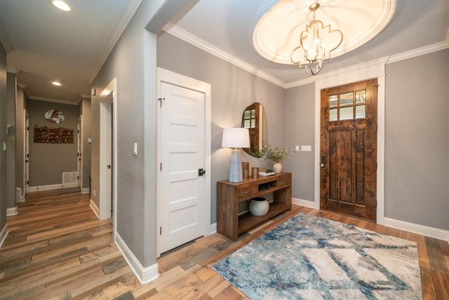 491 Hall Dr, Longview, TX 75605