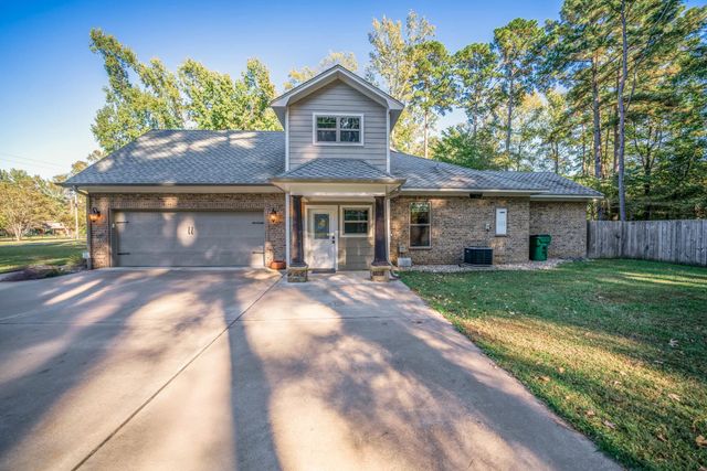 491 Hall Dr, Longview, TX 75605