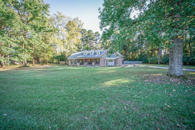 491 Hall Dr, Longview, TX 75605