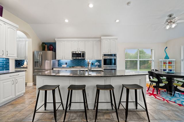 9420 Stonewood Drive, Mckinney, TX 75072