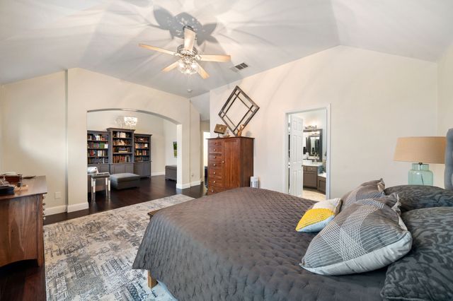 9420 Stonewood Drive, Mckinney, TX 75072