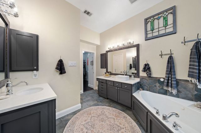 9420 Stonewood Drive, Mckinney, TX 75072