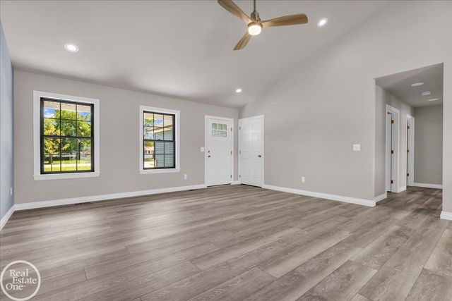 231 S Carney Drive, St Clair, MI 48079