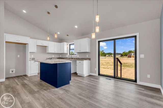 231 S Carney Drive, St Clair, MI 48079