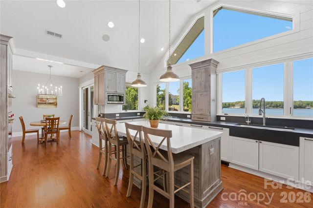 17812 Wilbanks Drive, Charlotte, NC 28278