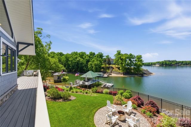 17812 Wilbanks Drive, Charlotte, NC 28278