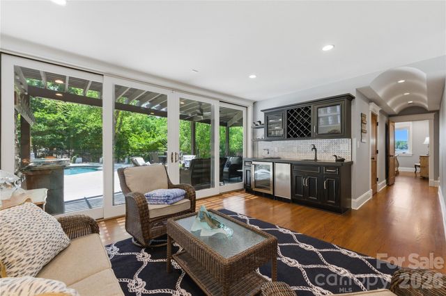 17812 Wilbanks Drive, Charlotte, NC 28278