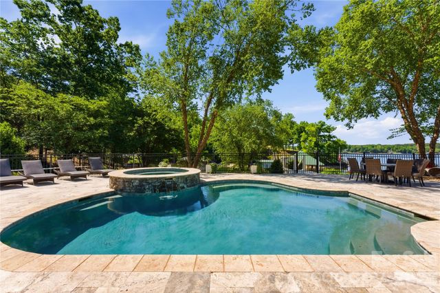 17812 Wilbanks Drive, Charlotte, NC 28278