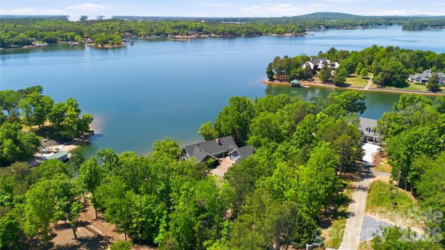 17812 Wilbanks Drive, Charlotte, NC 28278