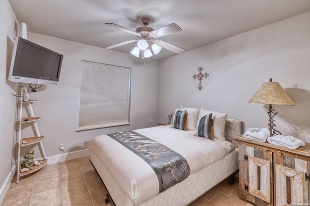 270 Robinson, Concan, TX 78838