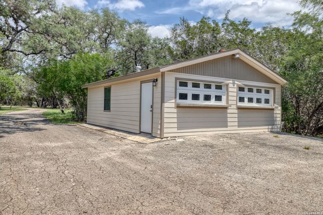 270 Robinson, Concan, TX 78838