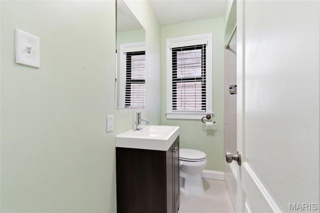 7078 Lindenwood Place, St Louis, MO 63109