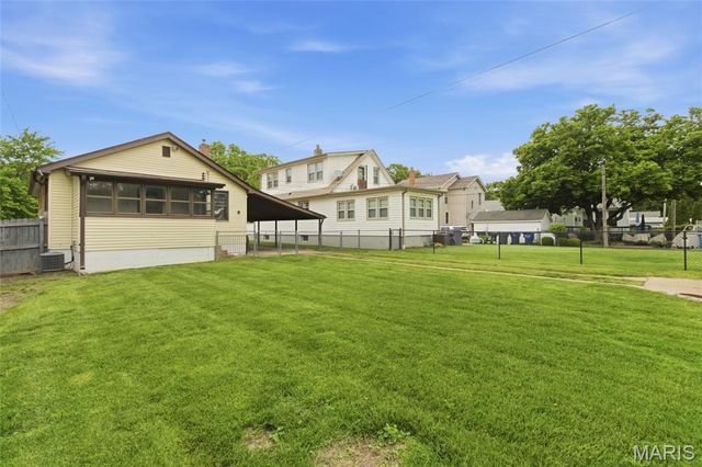 7078 Lindenwood Place, St Louis, MO 63109