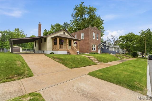 7078 Lindenwood Place, St Louis, MO 63109