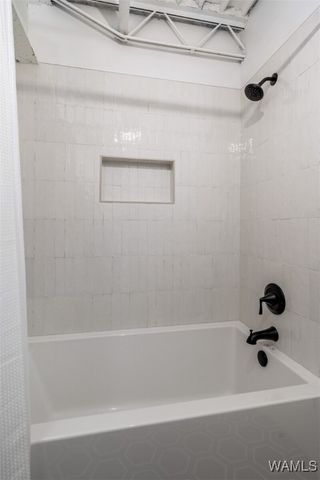 2304 University 202, Tuscaloosa, AL 35401