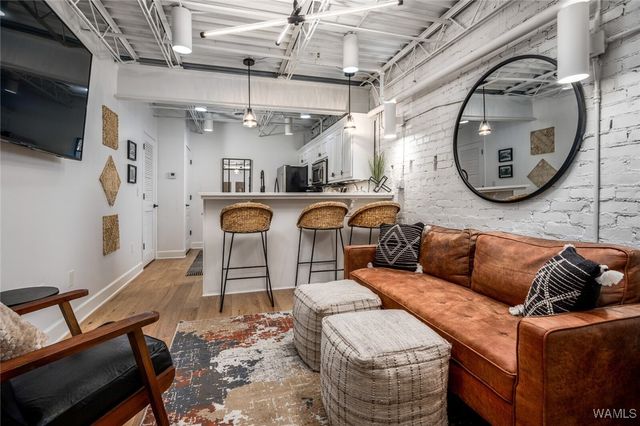 2304 University 202, Tuscaloosa, AL 35401