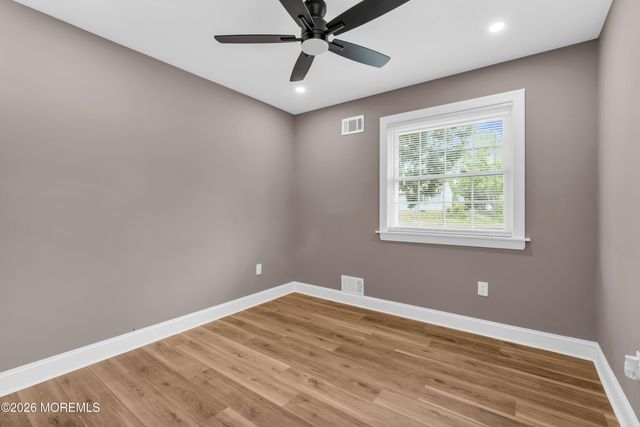 23 Georgetown Boulevard, Barnegat, NJ 08005