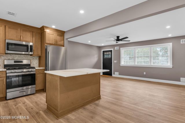 23 Georgetown Boulevard, Barnegat, NJ 08005