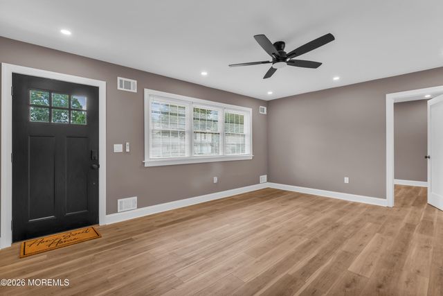 23 Georgetown Boulevard, Barnegat, NJ 08005