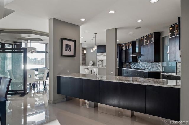 2657 Turtle Shores Drive, Bloomfield Hills, MI 48302