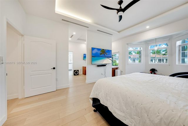 20765 NE 32nd Ave, Aventura, FL 33180