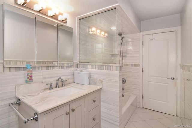 23 Barnaby Lane, Hartsdale, NY 10530