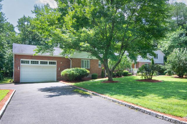 23 Barnaby Lane, Hartsdale, NY 10530
