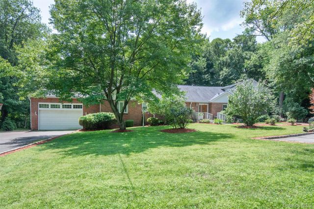 23 Barnaby Lane, Hartsdale, NY 10530