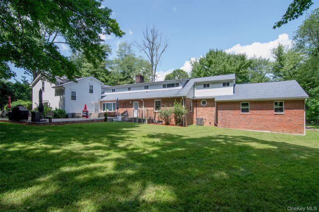 23 Barnaby Lane, Hartsdale, NY 10530