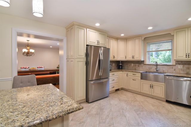 23 Barnaby Lane, Hartsdale, NY 10530