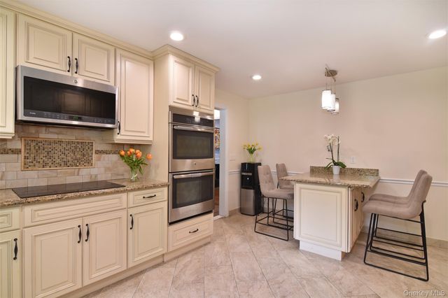 23 Barnaby Lane, Hartsdale, NY 10530