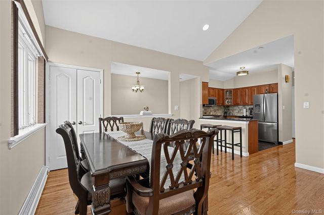7601 14th Avenue 3B, Brooklyn, NY 11228