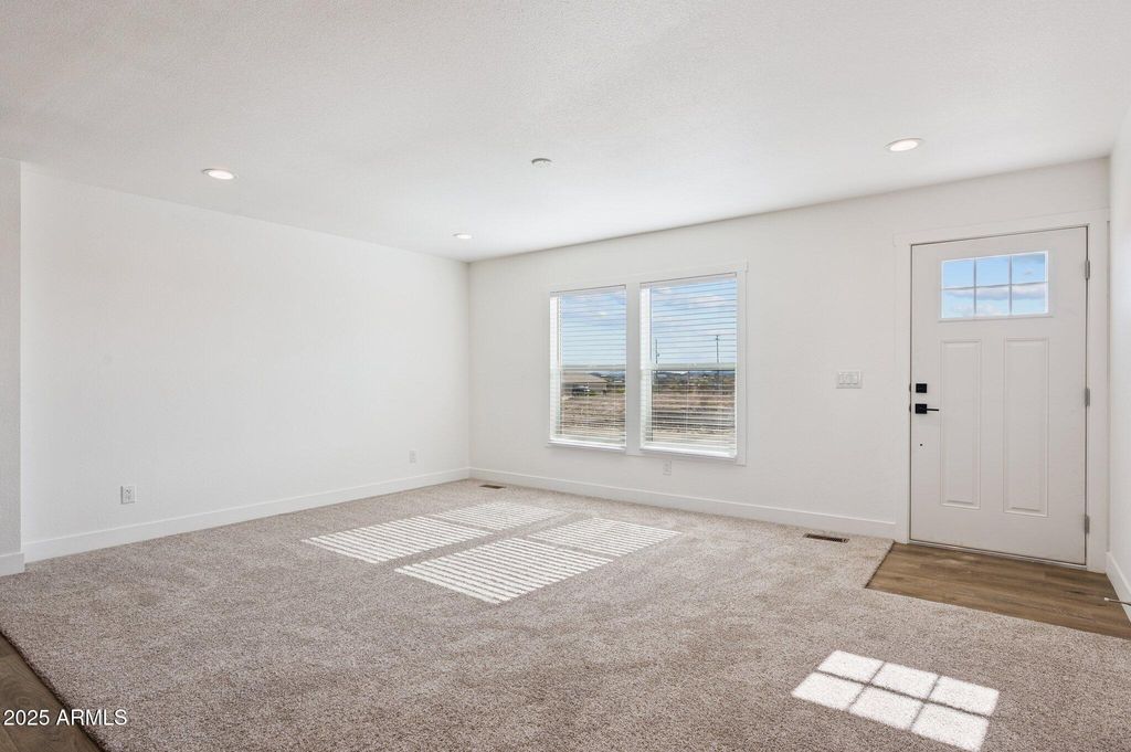 Image 3 of property listing at 28428 N 250th Lane, Wittmann, AZ 85361