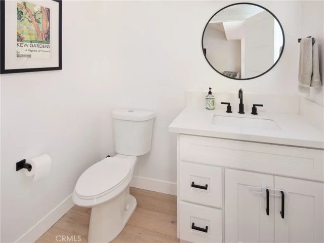 7413 Naylor, Los Angeles, CA 90045