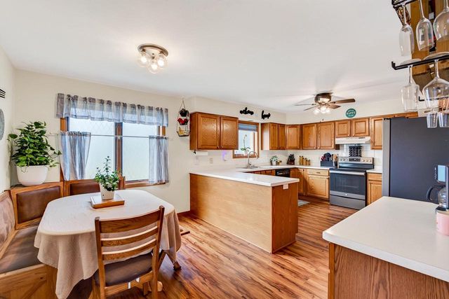 1357 Overlook Pass, Sun Prairie, WI 53590