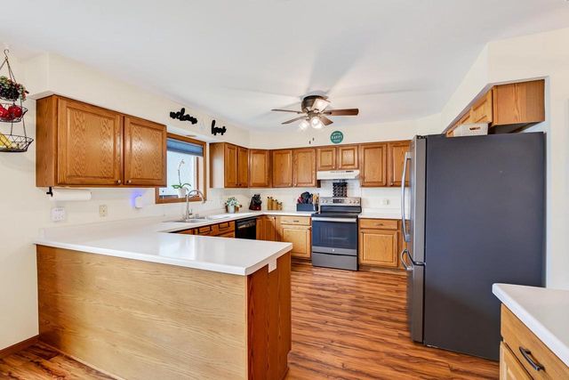 1357 Overlook Pass, Sun Prairie, WI 53590