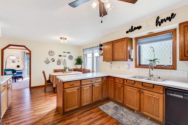1357 Overlook Pass, Sun Prairie, WI 53590