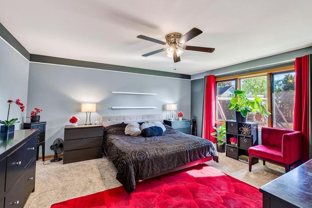 1357 Overlook Pass, Sun Prairie, WI 53590