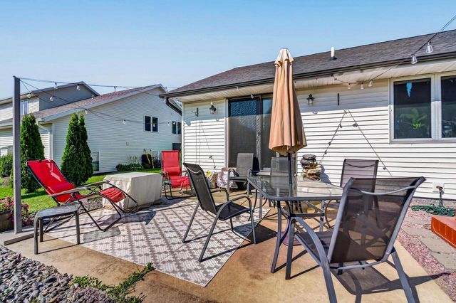 1357 Overlook Pass, Sun Prairie, WI 53590