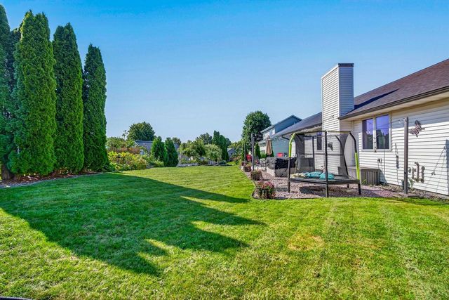 1357 Overlook Pass, Sun Prairie, WI 53590