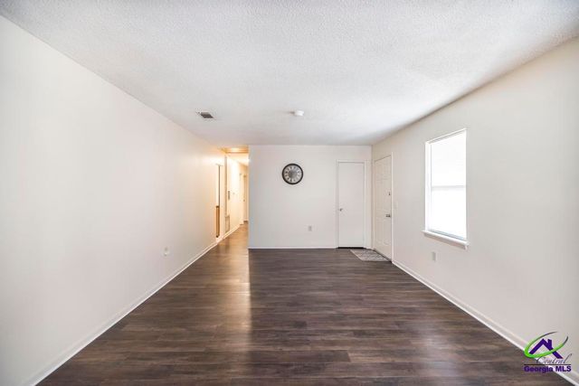 111 Briarwood Drive, Warner Robins, GA 31093