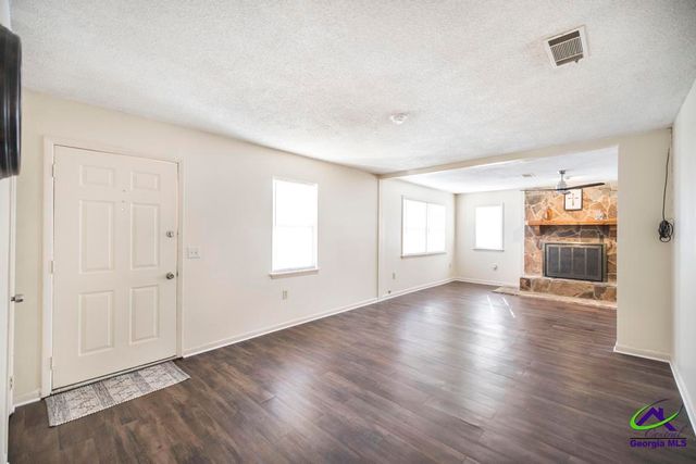 111 Briarwood Drive, Warner Robins, GA 31093