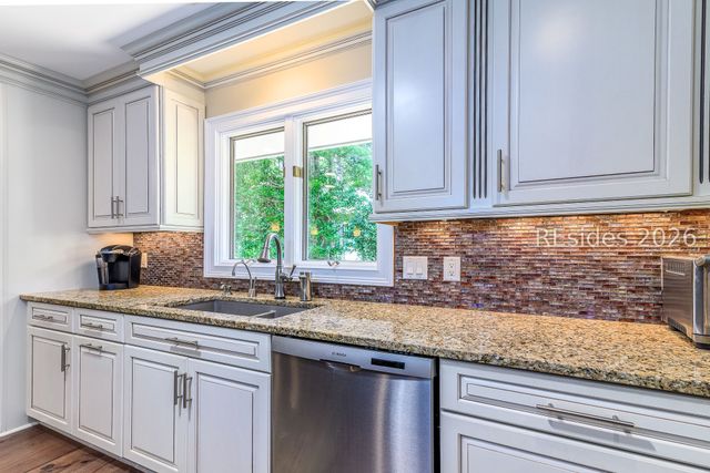 15 Clearwater Ln, Hilton Head Island, SC 29926