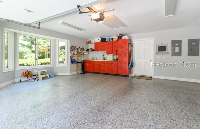 15 Clearwater Ln, Hilton Head Island, SC 29926