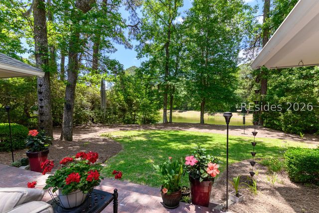 15 Clearwater Ln, Hilton Head Island, SC 29926