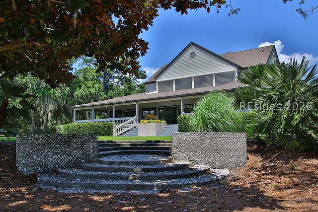 15 Clearwater Ln, Hilton Head Island, SC 29926