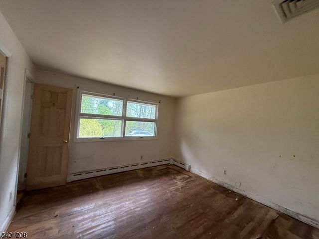 211 Pickle Rd, Washington Twp., NJ 07830