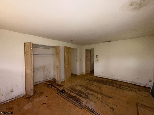 211 Pickle Rd, Washington Twp., NJ 07830