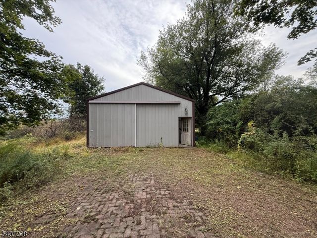 211 Pickle Rd, Washington Twp., NJ 07830