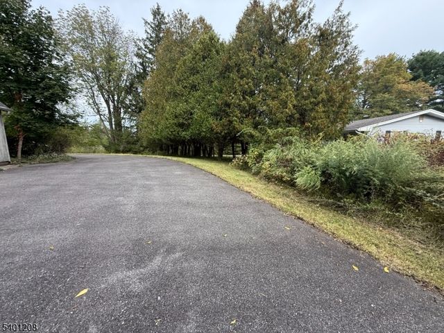 211 Pickle Rd, Washington Twp., NJ 07830